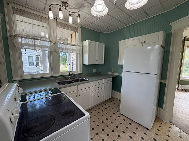 1128 Hammond Ave #1 — Photo 22