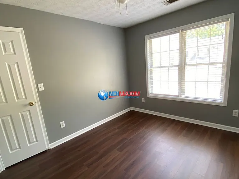 705 Simon Ive Dr — Photo 11