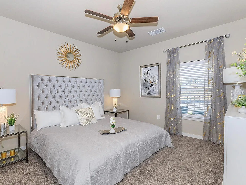 Vantage at McKinney Falls A1 Bedroom