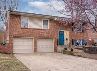 3525 S Debra St, Independence, MO 64055