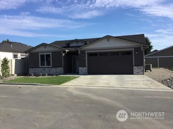 188 Pershing Circle, Wenatchee, WA 98801