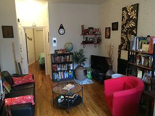 Rented by Eric Goodman Realty Corp | media 25