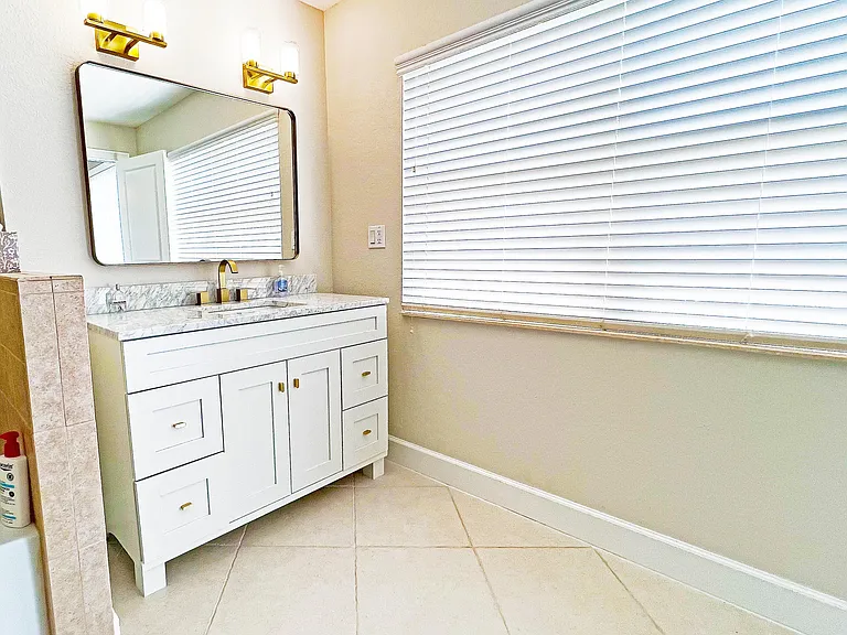 3541 NE Ocean Blvd #4 — Photo 33