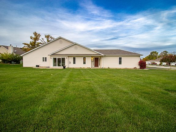 3rd image of 9976 Pheasant Ln