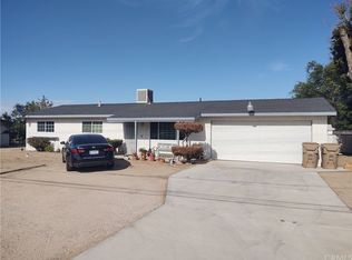 10359 Maple Rd, Hesperia, CA 92345