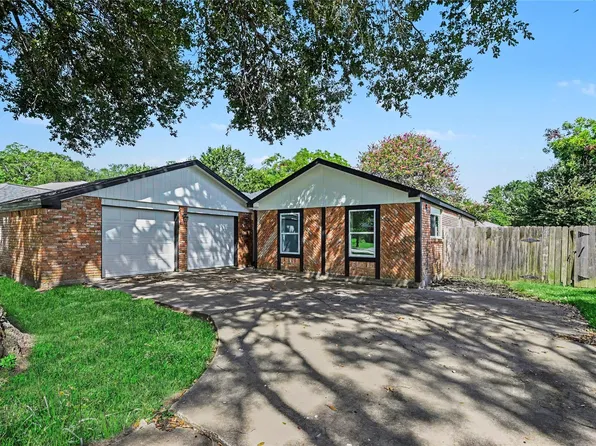 2621 Truman Cir, Rosenberg, TX 77471