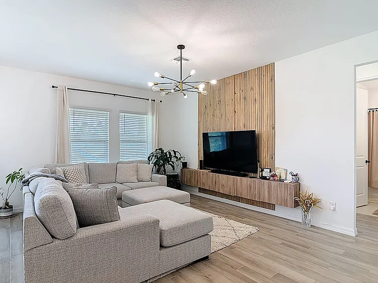 1348 Sterling Pointe Dr — Photo 13