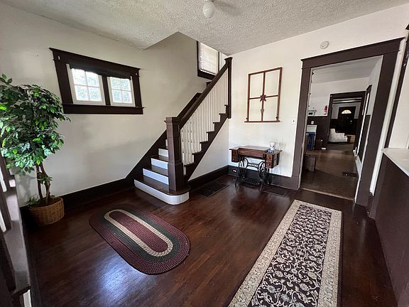 2nd image of 3571 Winchester Ave #3