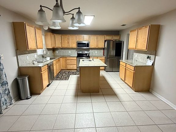 4th image of 1312 Hawks Nest Ave
