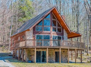 74 Bluebell Dr, Terra Alta, WV 26764