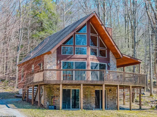 74 Bluebell Dr, Terra Alta, WV 26764