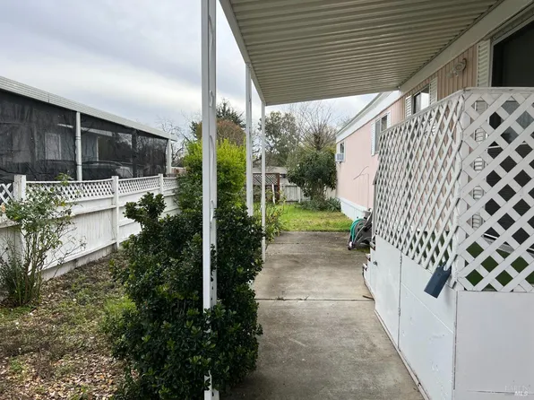 92 Vista Circle, Sonoma, CA 95476