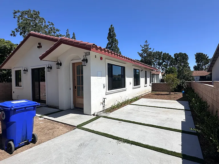 Monte Vista St — Photo 17