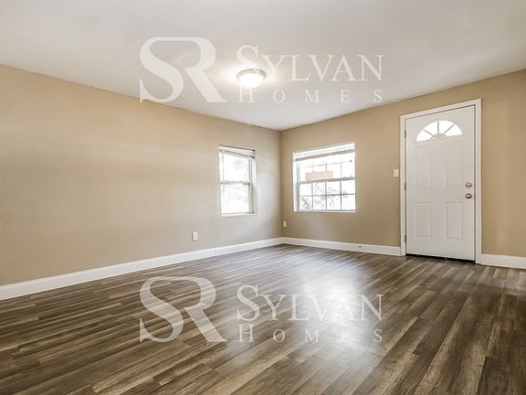 2nd image of 1818 Sylvan Dr
