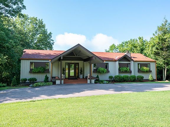 3rd image of 7393 Riverby Dr