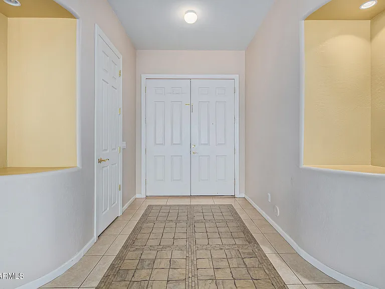 1687 E Carob Dr — Photo 6
