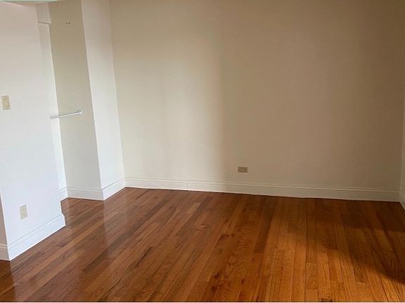 5th image of 3165 Nostrand Ave Floor 4F-4