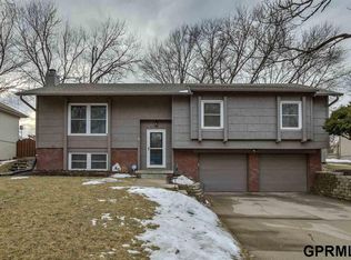3216 S 130th Cir, Omaha, NE 68144