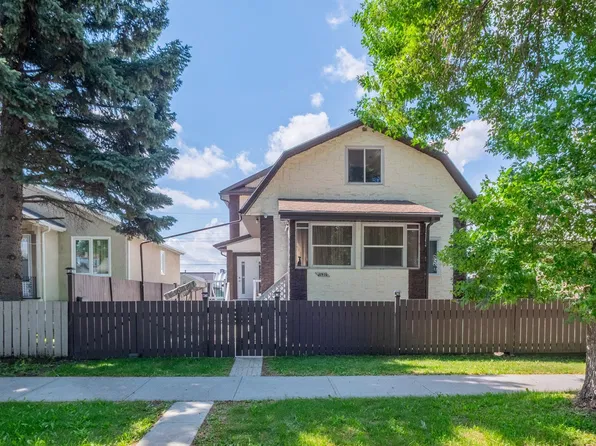 11916 71st St NW, Edmonton, AB T5B 1W7