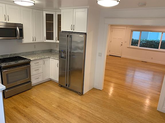 2nd image of 260 College Ave APT B