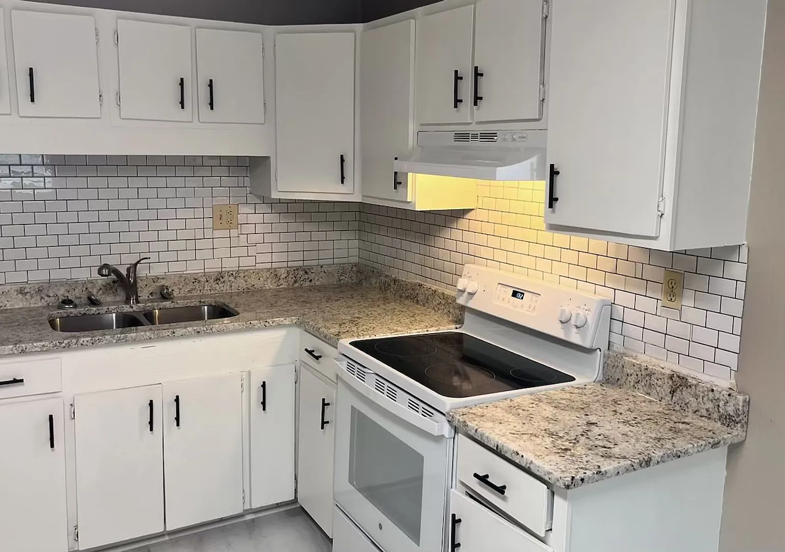 3 Bedroom, 1.5 Bath with Bonus Room — Photo 3