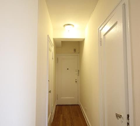 4th image of 225 W 106th St APT 6L