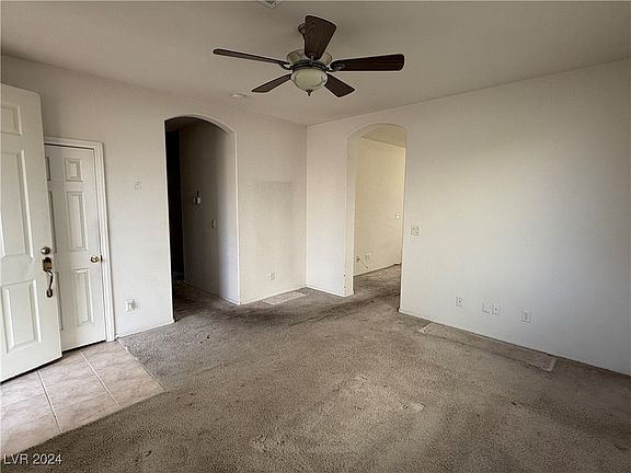 4th image of 9911 Shadow Grove Ave