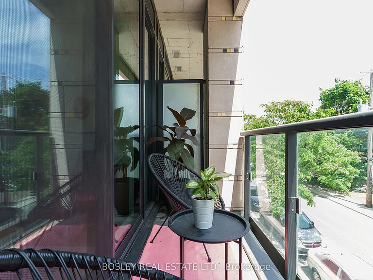 8 Dovercourt Rd #221 — Photo 5