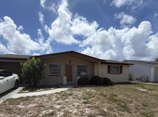 1435 Viking Dr, Holiday, FL 34691