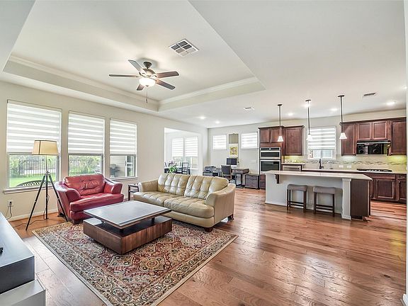 4th image of 3006 Lacewing Way