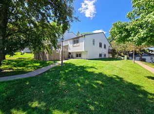 3419 Highlander Dr, Eagan, MN 55122
