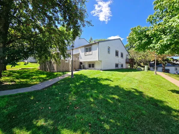 3419 Highlander Dr, Eagan, MN 55122