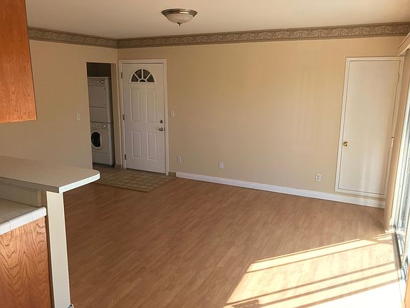 5th image of 646 Maltman Ave APT 5