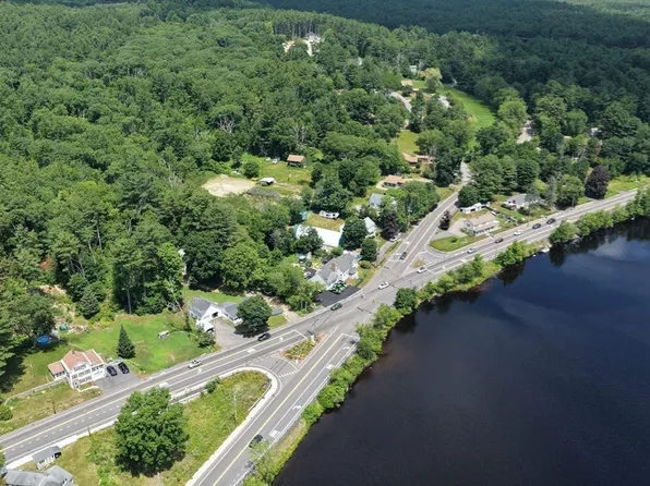 130 High St, Upton, MA 01568