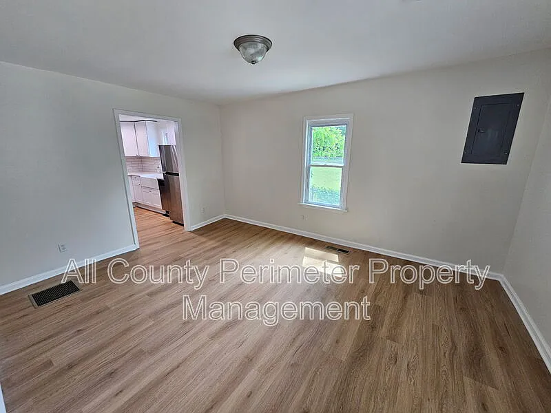 Building Photo - 216 E Martin Luther King Jr Dr