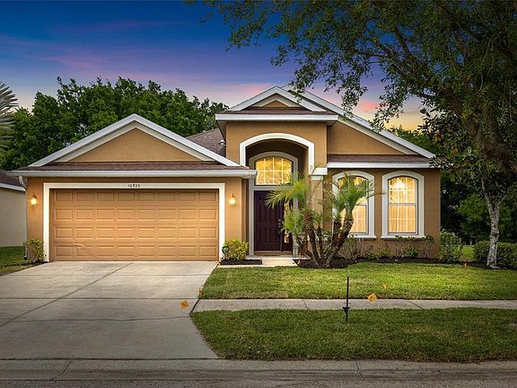 3rd image of 10925 Rockledge View Dr