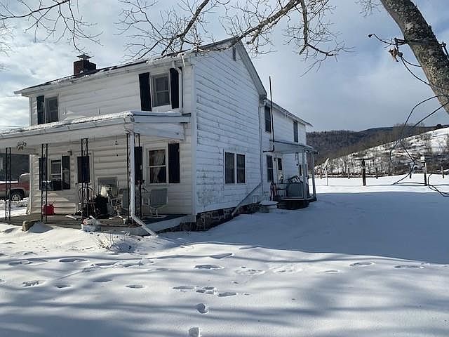 1st image of 294 Carlisle River Ln