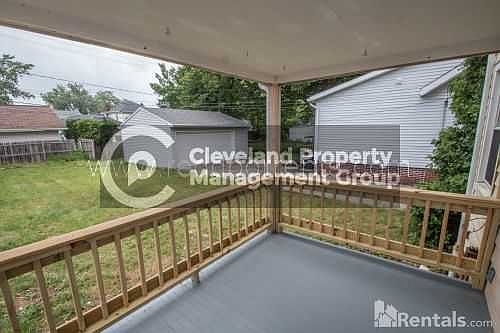 3rd image of 26301 Shoreview Ave