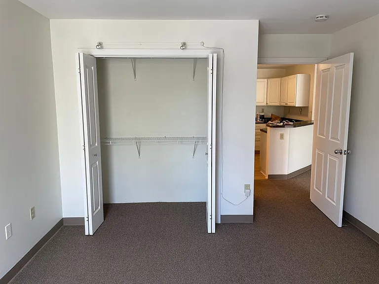 30 Franklin St #227 — Photo 4