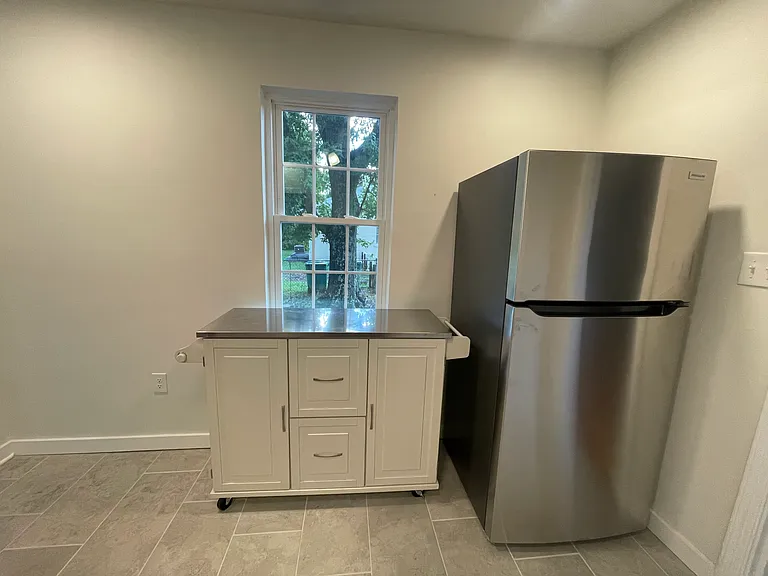 3105 Gay Ave — Photo 3