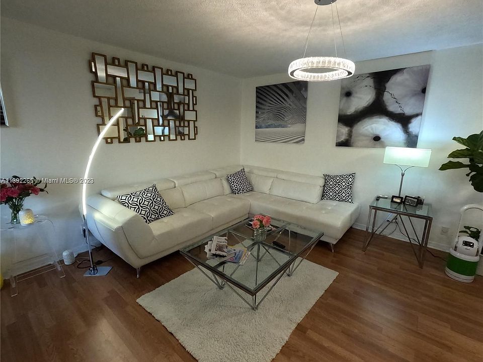 1st image of 1943 Monroe St APT 309A