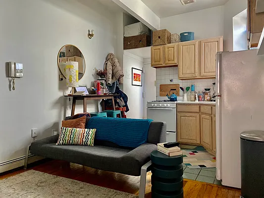 Rented by J Misrahi Realty Corp | media 11