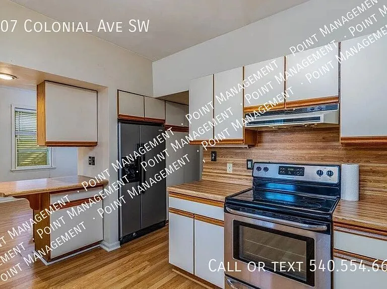2407 Colonial Ave SW — Photo 13