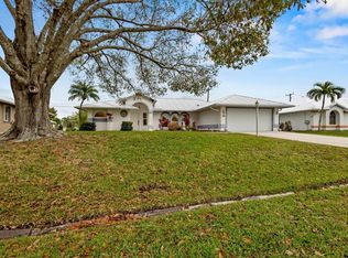 2869 SE Eagle Dr, Port Saint Lucie, FL 34984