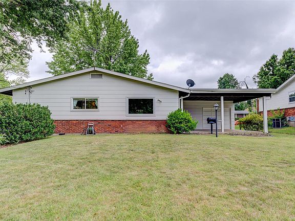 2nd image of 3785 Thistledown Dr