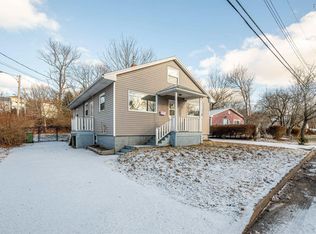 13 Franklyn St, Dartmouth, NS B2W 1B6