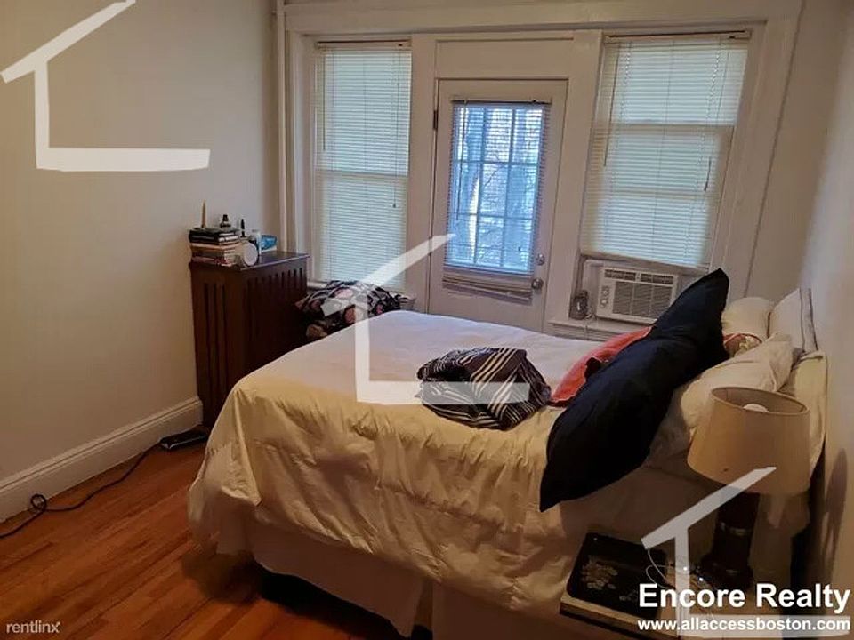 2nd image of 120 Brainerd Rd #201