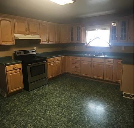 Giant-updated kitchen