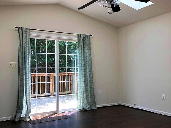 4th image of 321 Althea Ct