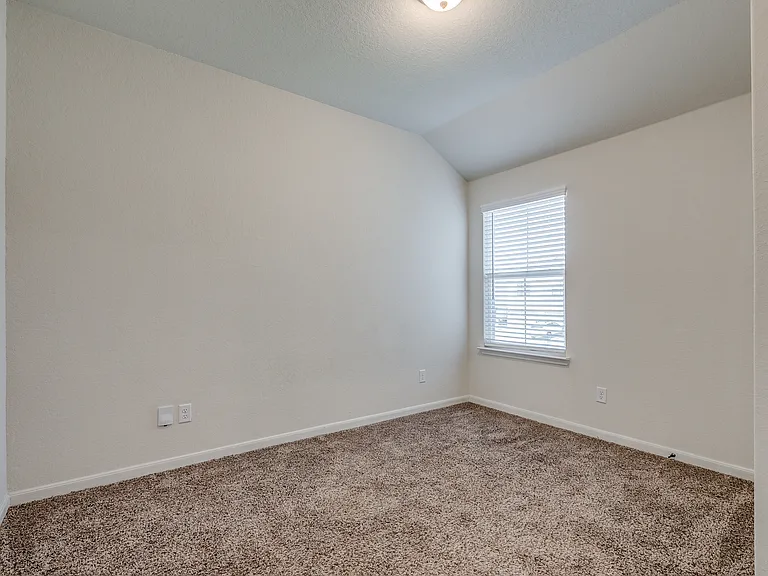 10314 Lynwood Vlg #102 — Photo 16